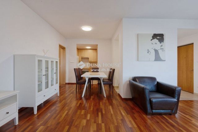 Eladó téglalakás, Budapesten, IX. kerületben 120 M Ft, 2 szobás