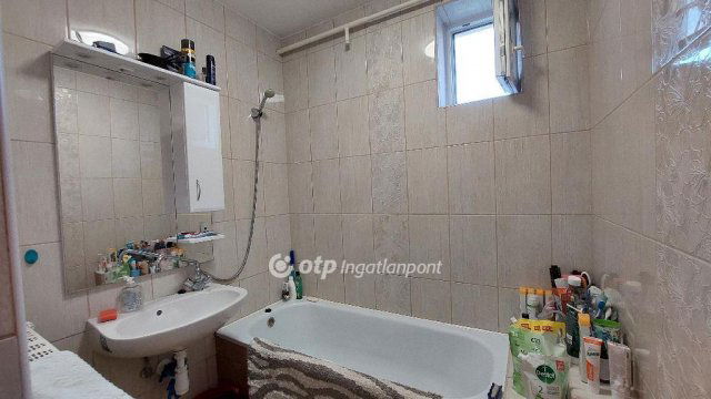 Eladó családi ház, Püspökladányban 37 M Ft, 3 szobás