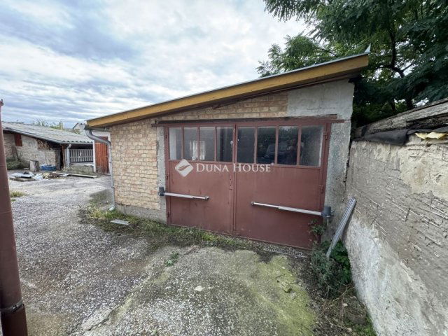 Eladó családi ház, Nagykőrösön 34.99 M Ft, 4 szobás
