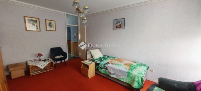 Eladó panellakás, Zalaegerszegen 33 M Ft, 2 szobás