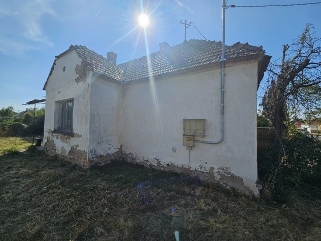 Eladó családi ház, Vaszaron 9.9 M Ft, 1 szobás