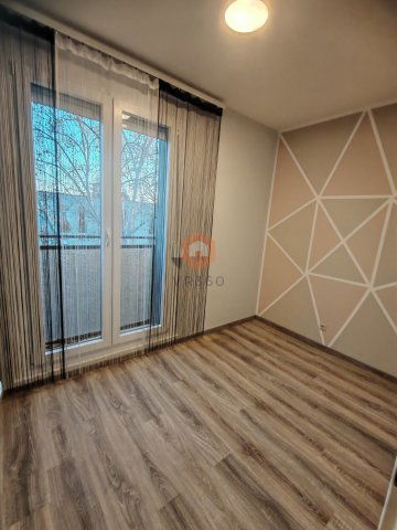 Kiadó téglalakás, albérlet, Pécsett 135 E Ft / hó, 1+1 szobás