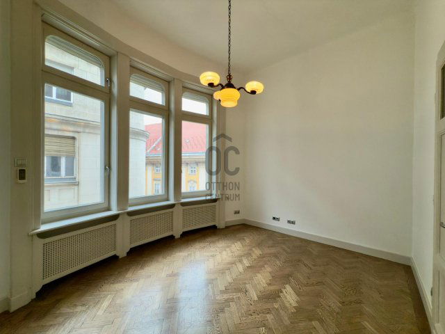 Eladó téglalakás, Budapesten, V. kerületben 480 M Ft, 4 szobás
