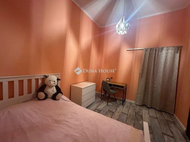 Eladó téglalakás, Budapesten, III. kerületben 95.3 M Ft