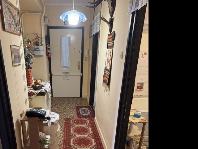 Eladó téglalakás, Pécsett, Komlói úton 25.9 M Ft, 2 szobás