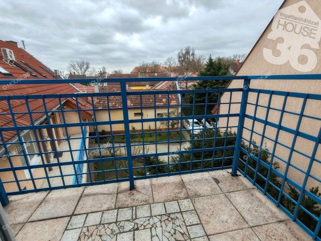 Eladó téglalakás, Kecskeméten 67.9 M Ft, 3 szobás