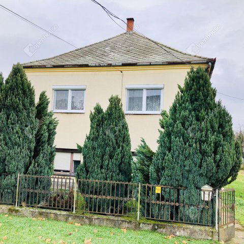 Eladó téglalakás, Zákányon 15.9 M Ft, 2 szobás