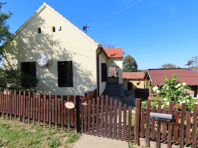 Eladó családi ház, Kustánszegen 41.9 M Ft, 2 szobás