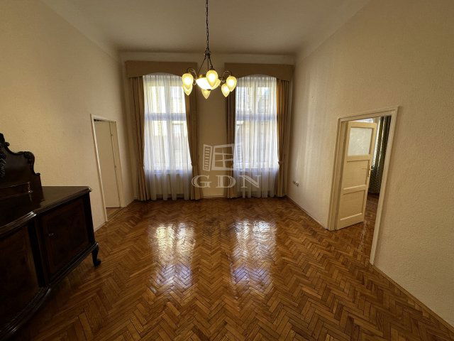 Kiadó téglalakás, albérlet, Budapesten, I. kerületben, 3 szobás