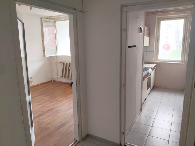 Eladó panellakás, Budapesten, III. kerületben 63.9 M Ft, 2 szobás