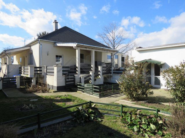 Eladó családi ház, Rábakecölön 98 M Ft, 2 szobás