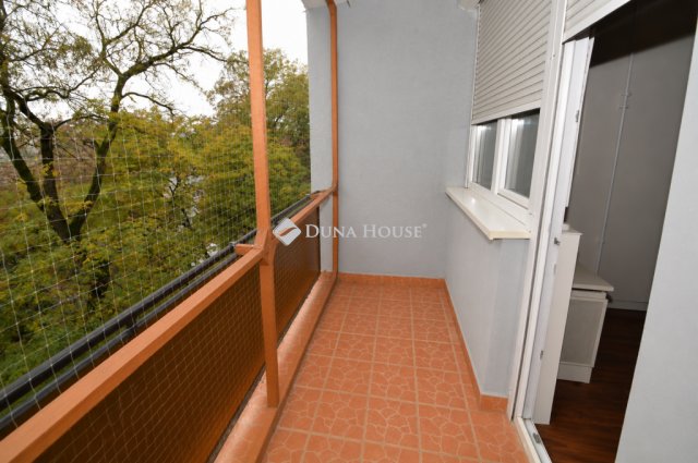 Eladó téglalakás, Debrecenben 69 M Ft, 2 szobás