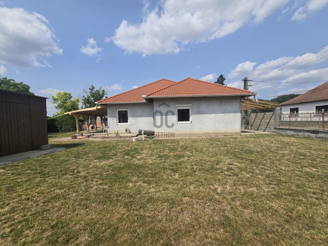 Eladó családi ház, Pusztamonostoron 44.5 M Ft, 5 szobás