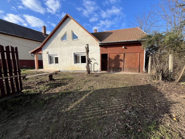 Eladó családi ház, Debrecenben 81.9 M Ft, 5 szobás