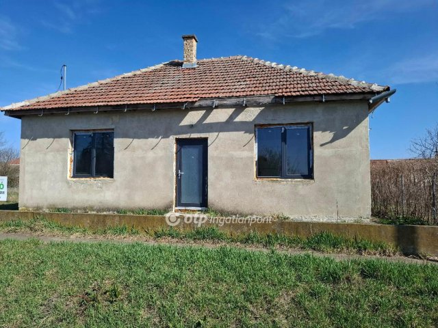 Eladó telek, Tetétlenen 4.3 M Ft / költözzbe.hu