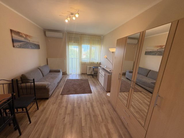 Kiadó téglalakás, albérlet, Kaposváron, Hegyi utcában