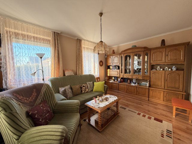 Eladó családi ház, Kisbajcson 79.9 M Ft, 4 szobás