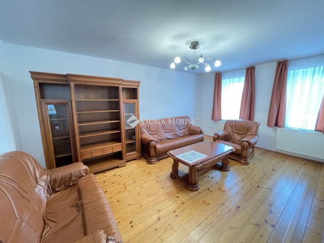 Kiadó családi ház, albérlet, Egyházasrádócon 280 E Ft / hó