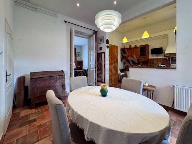 Kiadó téglalakás, albérlet, I. kerületben, Iskola utcában