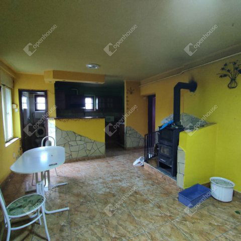 Eladó családi ház, Celldömölkön 24.9 M Ft, 2 szobás