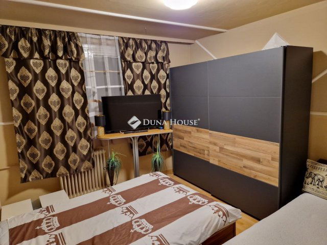 Eladó panellakás, Miskolcon, Középszer utcában 34.5 M Ft