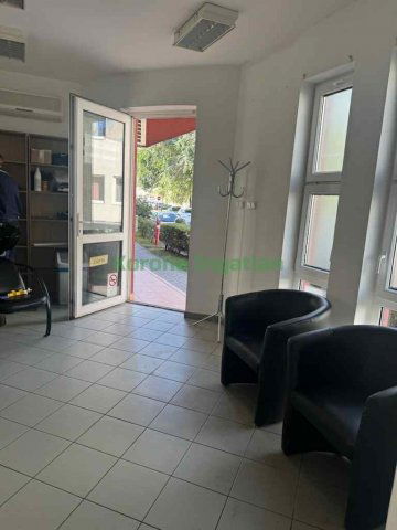 Kiadó üzlethelyiség, Nyíregyházán 130 E Ft / hó