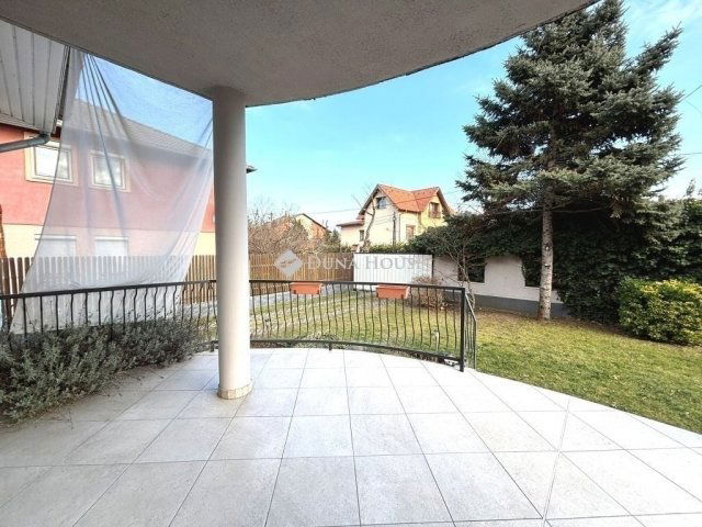 Eladó családi ház, Budapesten, III. kerületben 192.405 M Ft