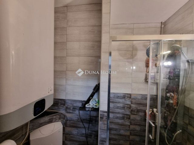 Eladó téglalakás, Budapesten, XX. kerületben 57.9 M Ft, 2 szobás