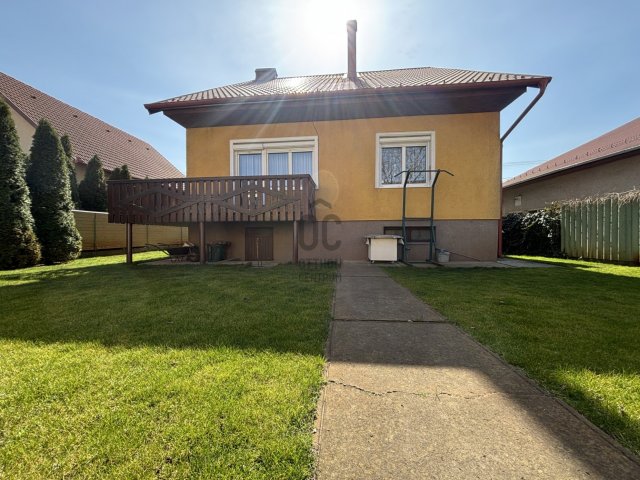 Eladó családi ház, Debrecenben 119.9 M Ft, 5 szobás