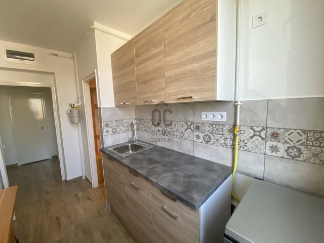 Kiadó téglalakás, albérlet, Vácon 200 E Ft / hó, 2 szobás