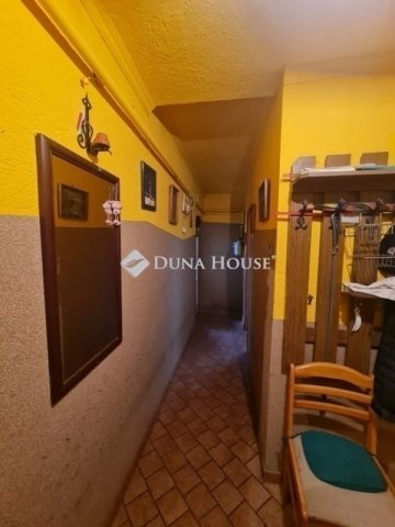 Eladó családi ház, Budapesten, XX. kerületben 85.5 M Ft