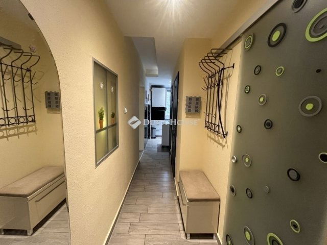 Eladó panellakás, Budapesten, IV. kerületben 69.99 M Ft, 2 szobás