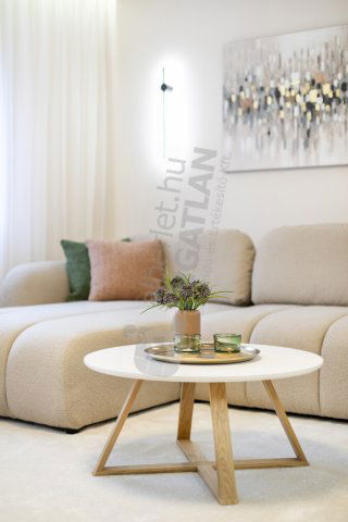 Eladó téglalakás, Budapesten, IX. kerületben, Liliom utcában