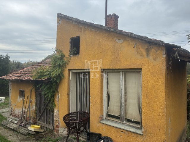 Eladó családi ház, Zalaegerszegen 23.9 M Ft, 2 szobás