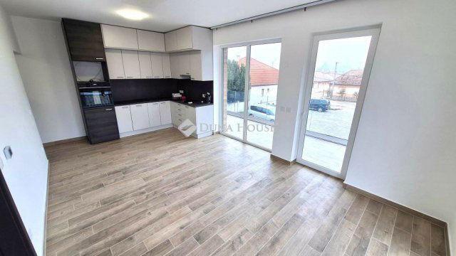 Kiadó téglalakás, albérlet, Újhartyánon 230 E Ft / hó