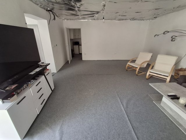 Eladó családi ház, Cegléden 79.99 M Ft, 4 szobás