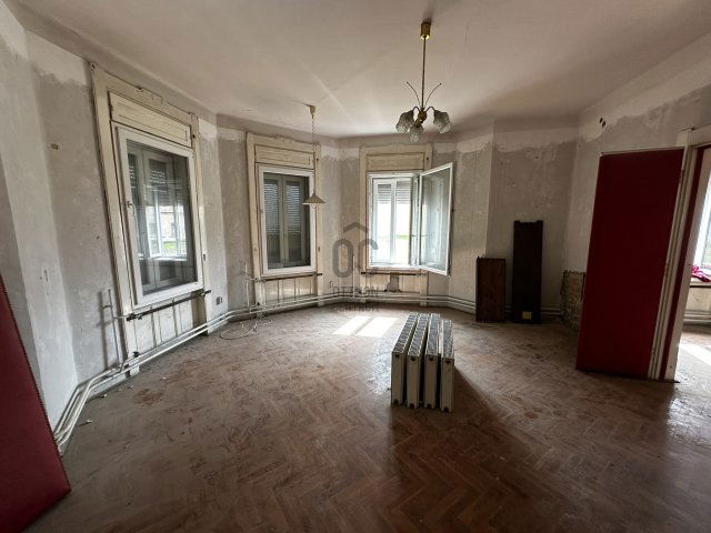 Eladó családi ház, Zalaszentgróton 43.9 M Ft, 4 szobás