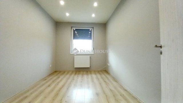 Kiadó téglalakás, albérlet, Debrecenben 360 E Ft / hó, 1 szobás