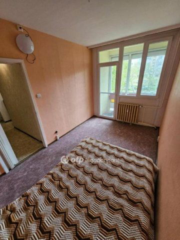 Eladó téglalakás, Szegeden 41.5 M Ft, 2 szobás