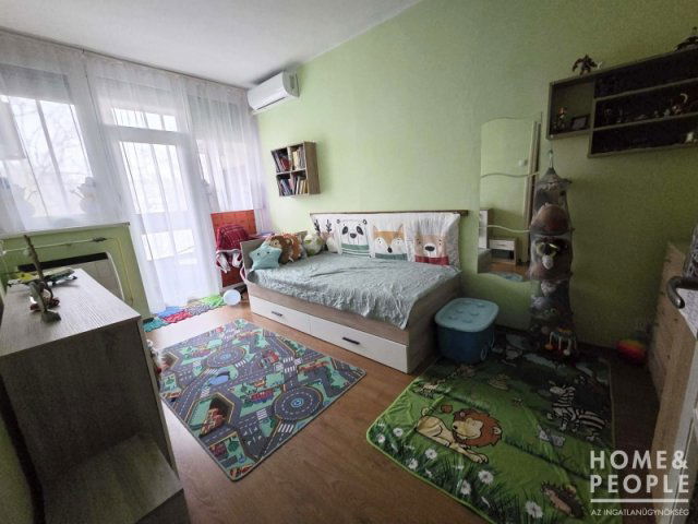 Eladó téglalakás, Hódmezővásárhelyen 44.999 M Ft, 2+1 szobás