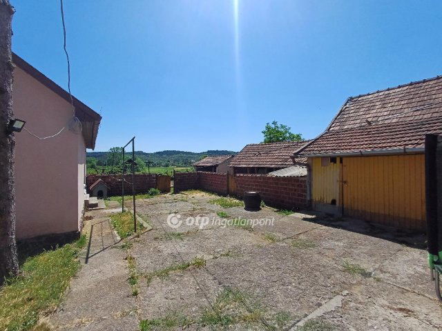 Eladó családi ház, Szajlán 29 M Ft, 2+2 szobás