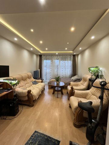 Eladó panellakás, Győrött 56.5 M Ft, 2 szobás