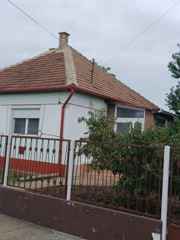 Eladó családi ház, Nagyhegyesen 47.9 M Ft, 2 szobás