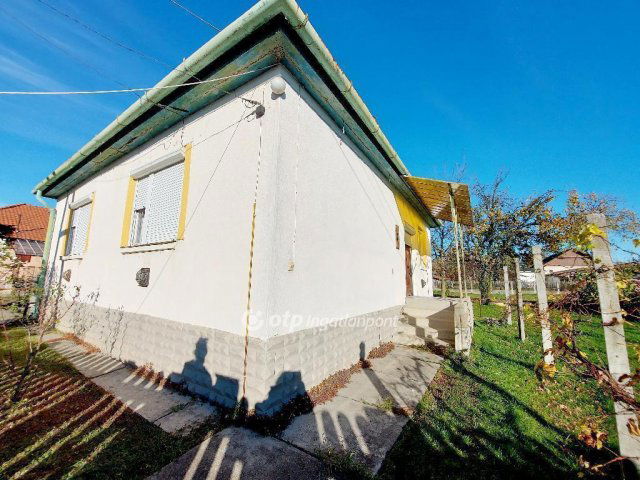 Eladó családi ház, Nyékládházán 24.9 M Ft, 3 szobás