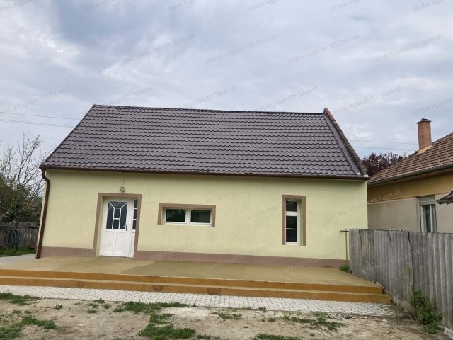 Eladó családi ház, Zagyvarékason 25.8 M Ft, 2 szobás