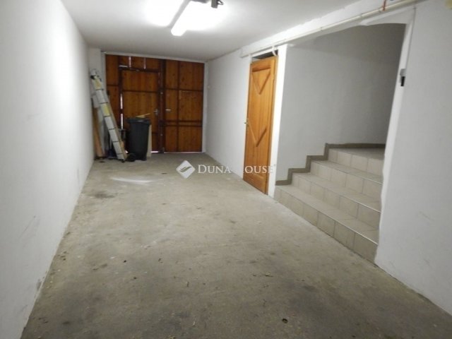 Eladó családi ház, Kecskeméten 115 M Ft, 6 szobás