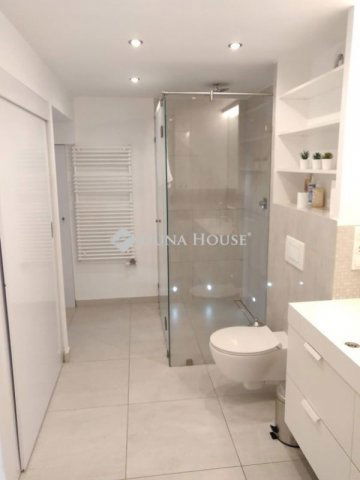 Eladó téglalakás, Budapesten, VII. kerületben 109 M Ft, 2 szobás