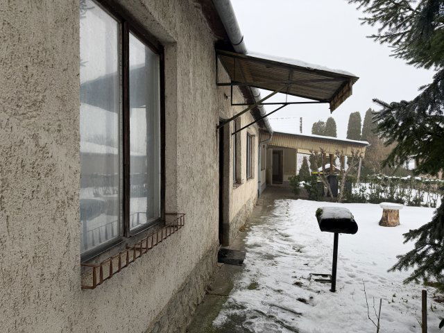 Eladó családi ház, Pázmándfalun 44.9 M Ft, 4 szobás