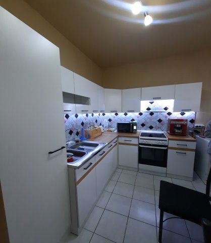 Kiadó panellakás, albérlet, Debrecenben 240 E Ft / hó