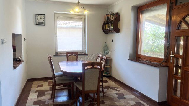 Eladó családi ház, Újhartyánon 94.99 M Ft, 5 szobás